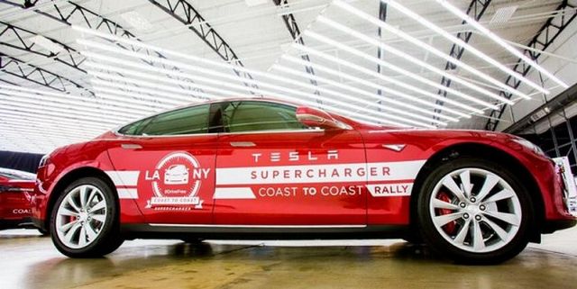 Deux Tesla électriques ont parcouru 5.500 km en un peu plus de 3 jours.